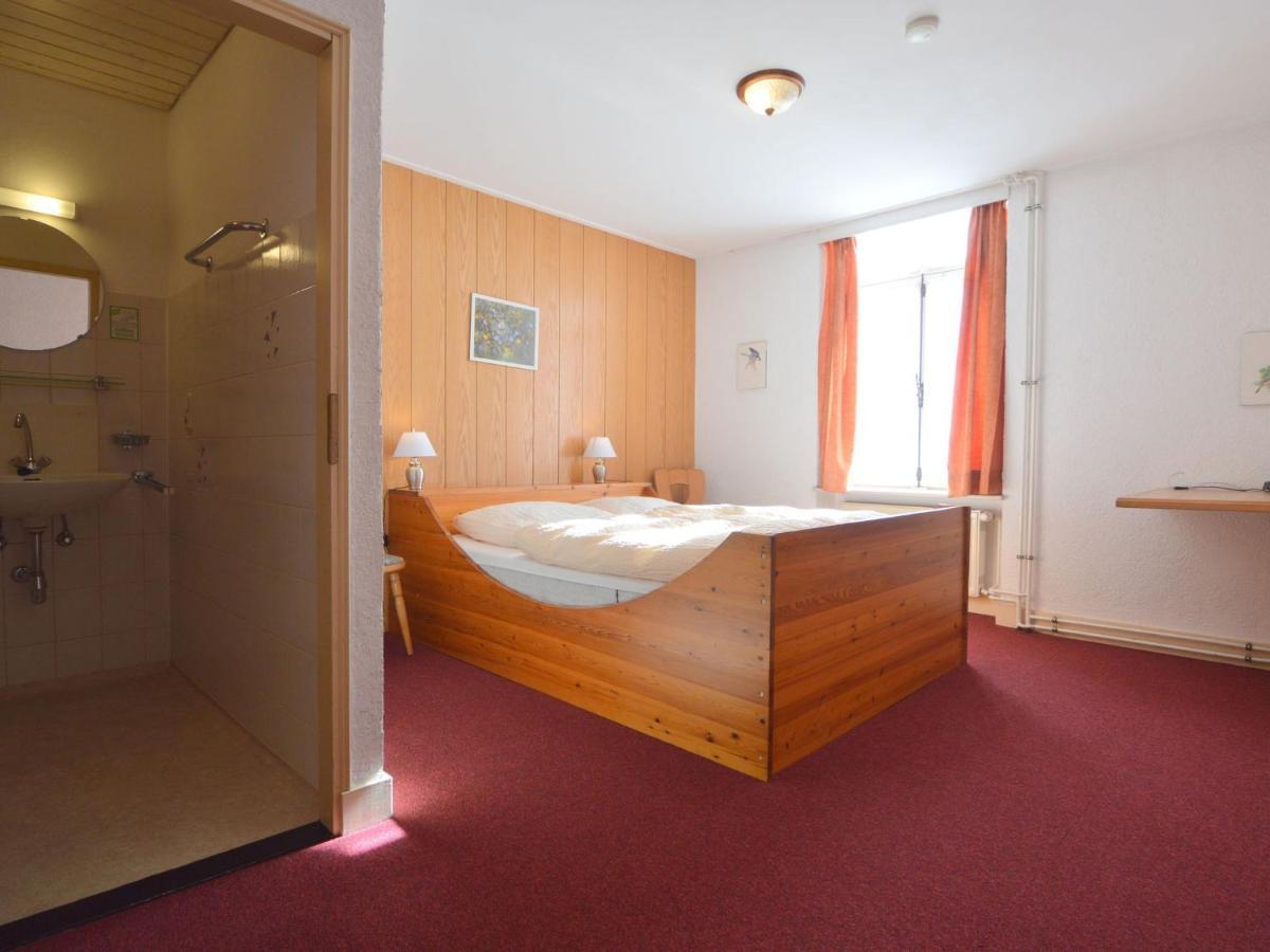 Classy Holiday Home In Uerzig Near Forest Zimmer foto